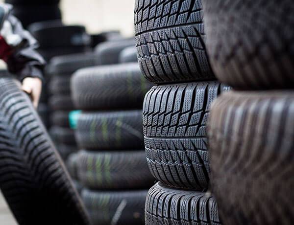 Tout savoir sur l’utilisation des pneus d’occasion