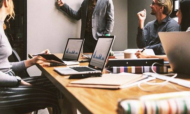 Pourquoi travailler avec une Agence Web Vendée ?